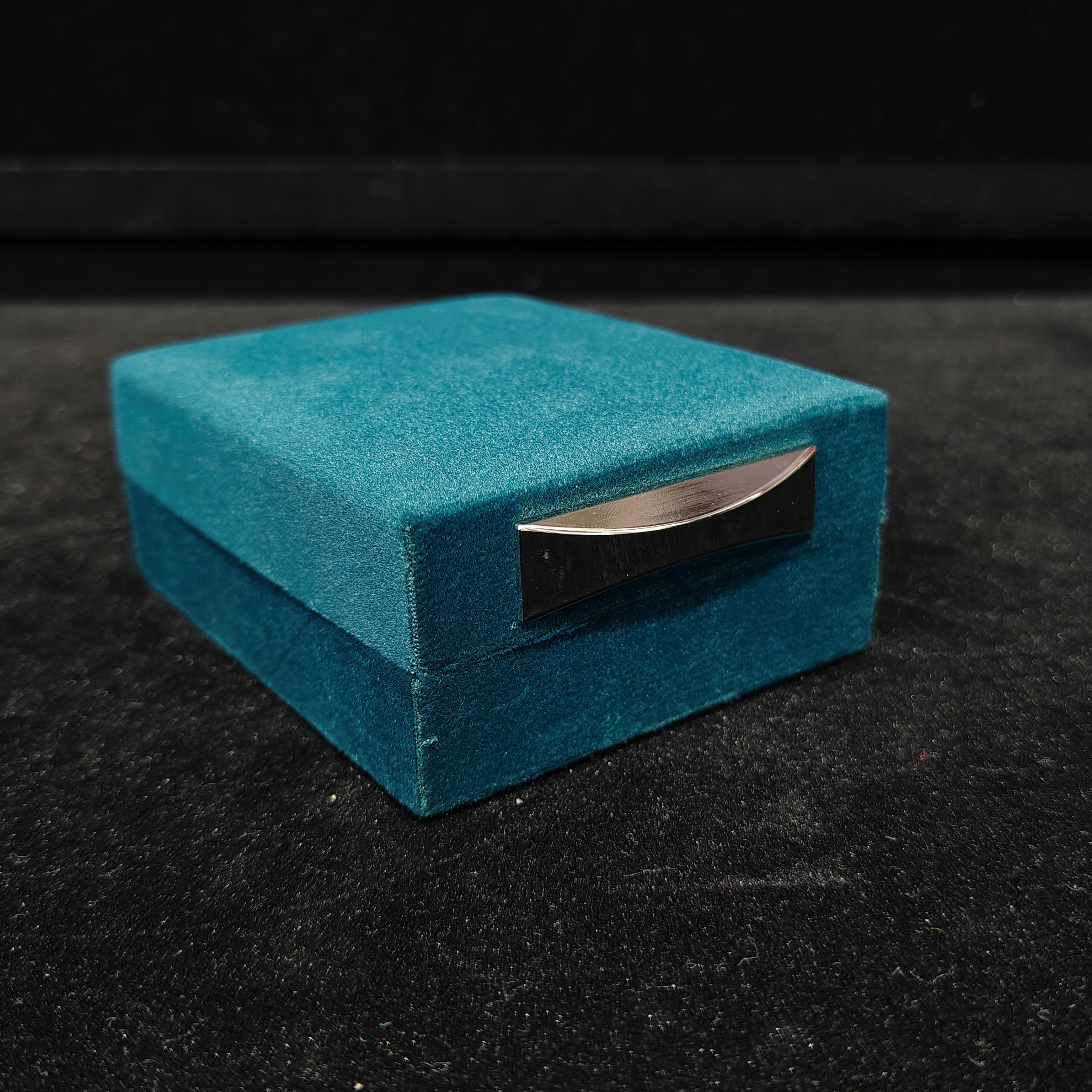 Brouch BOX 4X4 Jhumki