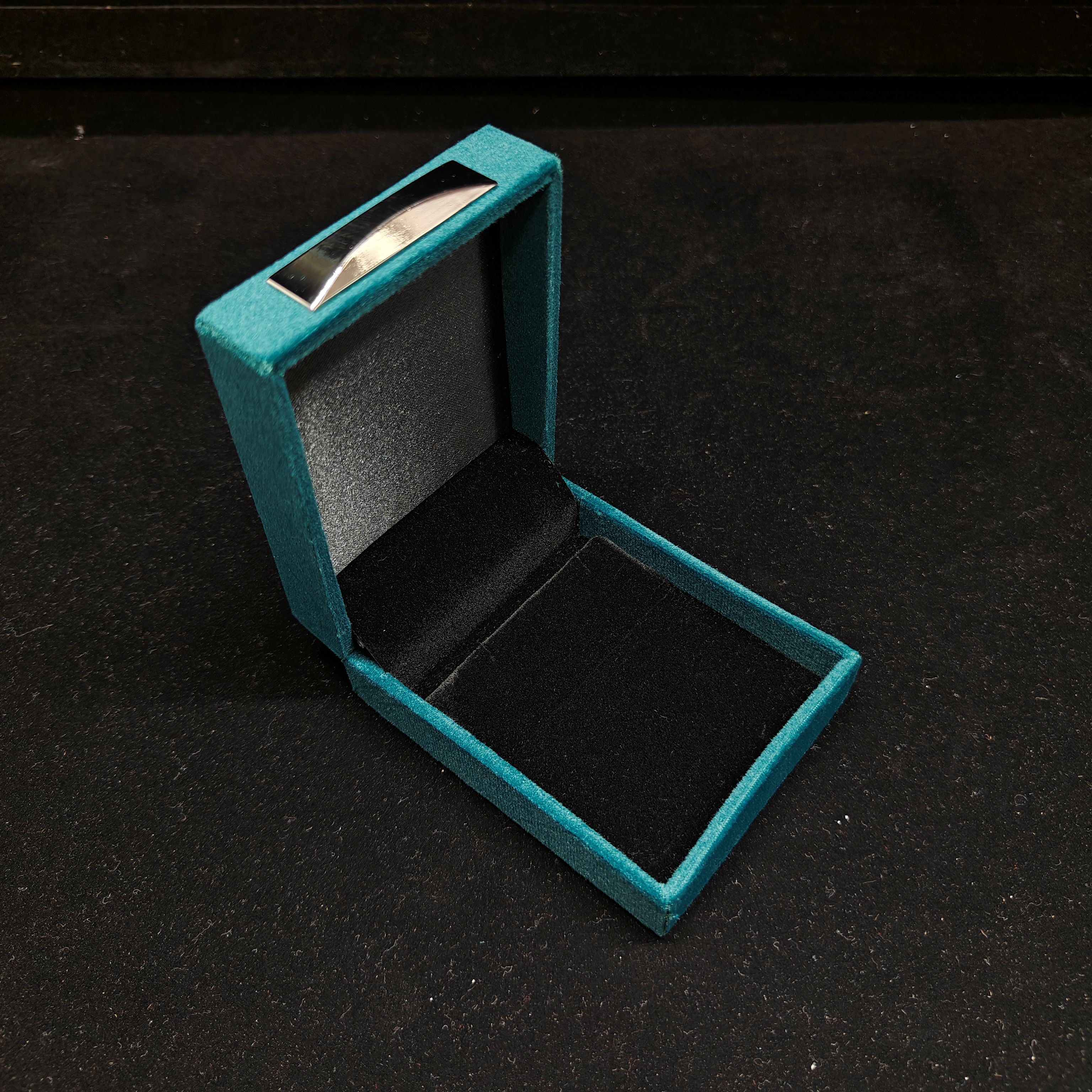 Brouch BOX 4X4 Jhumki