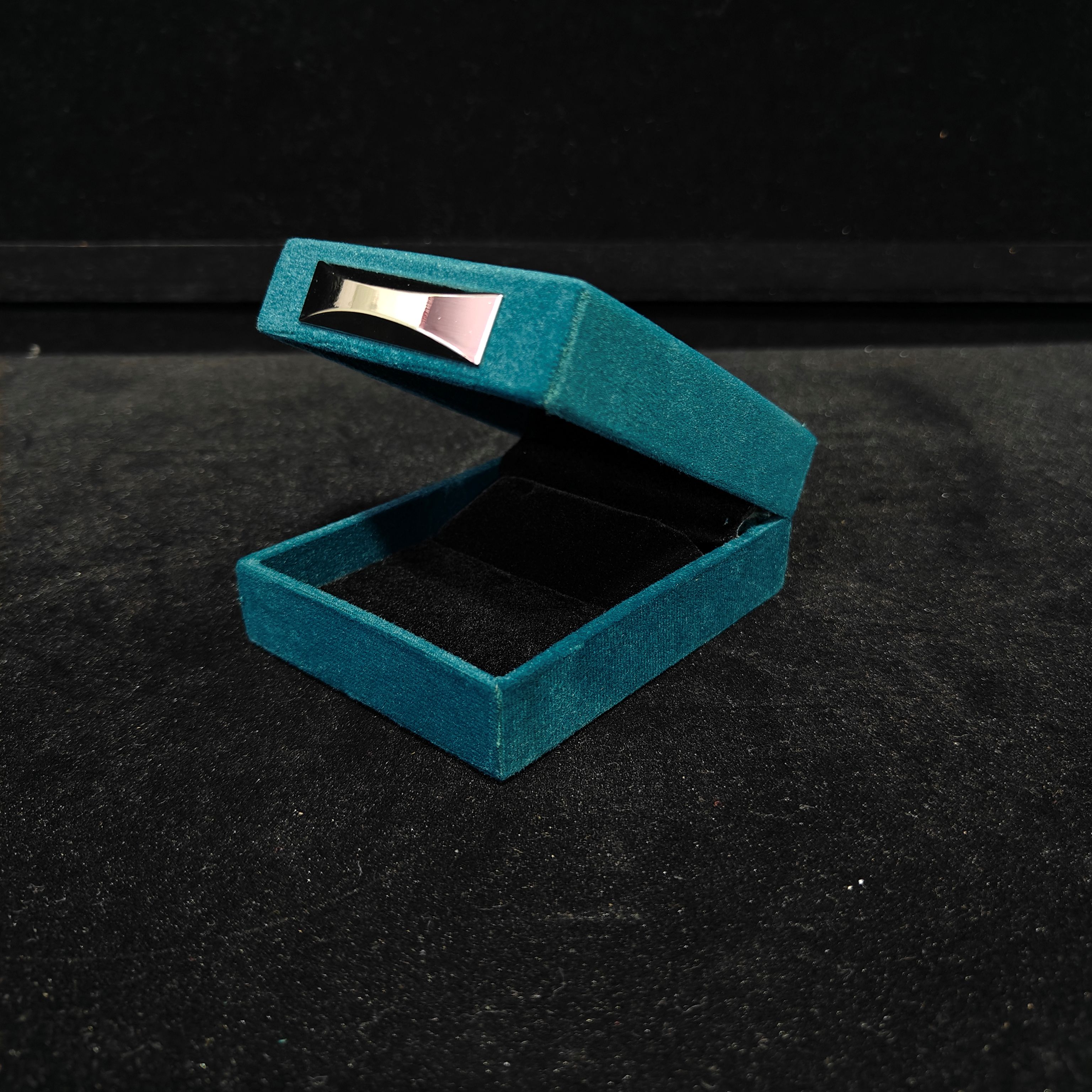 Brouch BOX 4X4 Jhumki