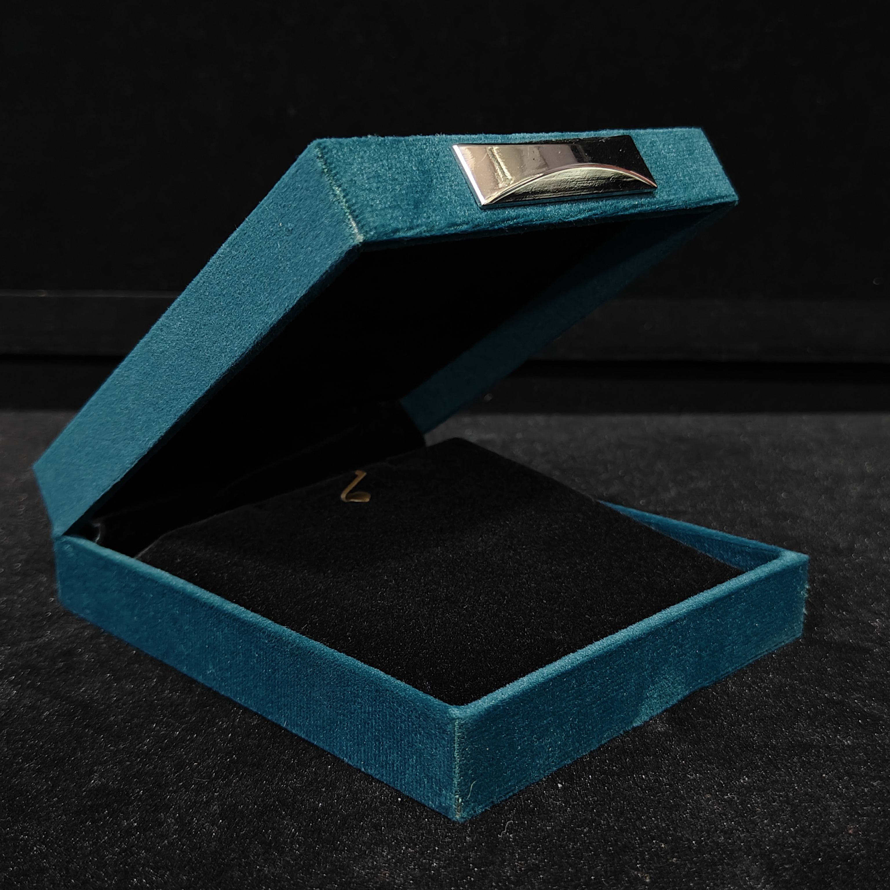 Brouch BOX 4X5 P/Set