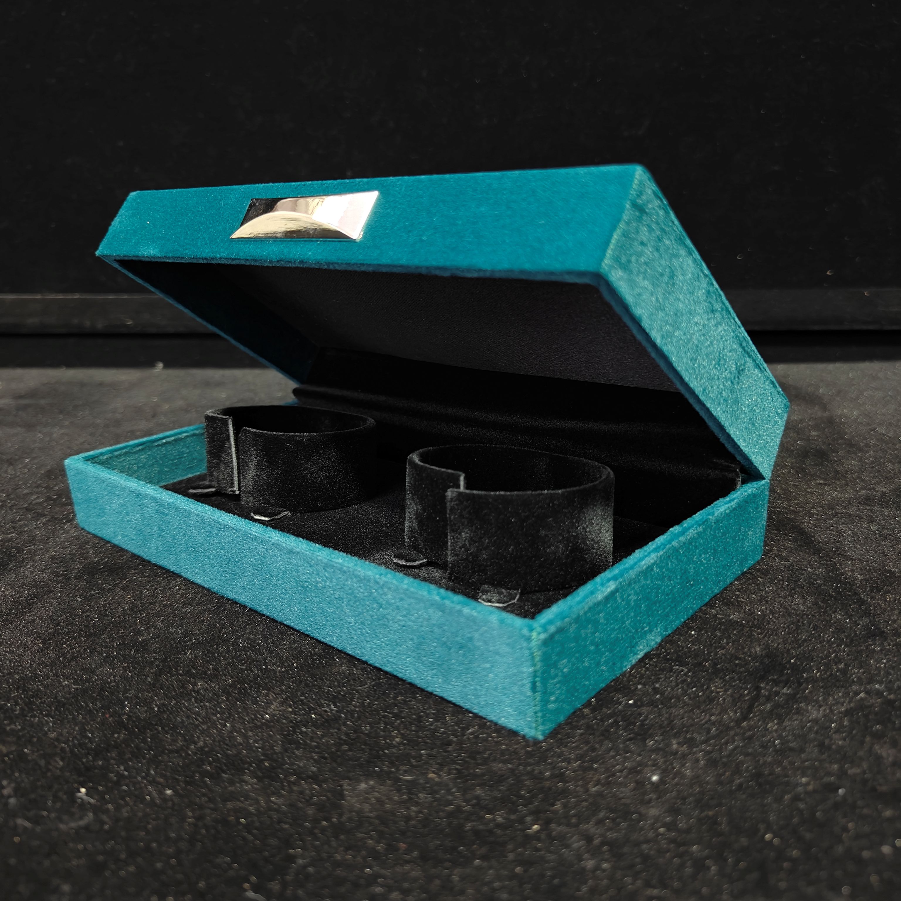 Brouch BOX 7X4 Bangle Rula