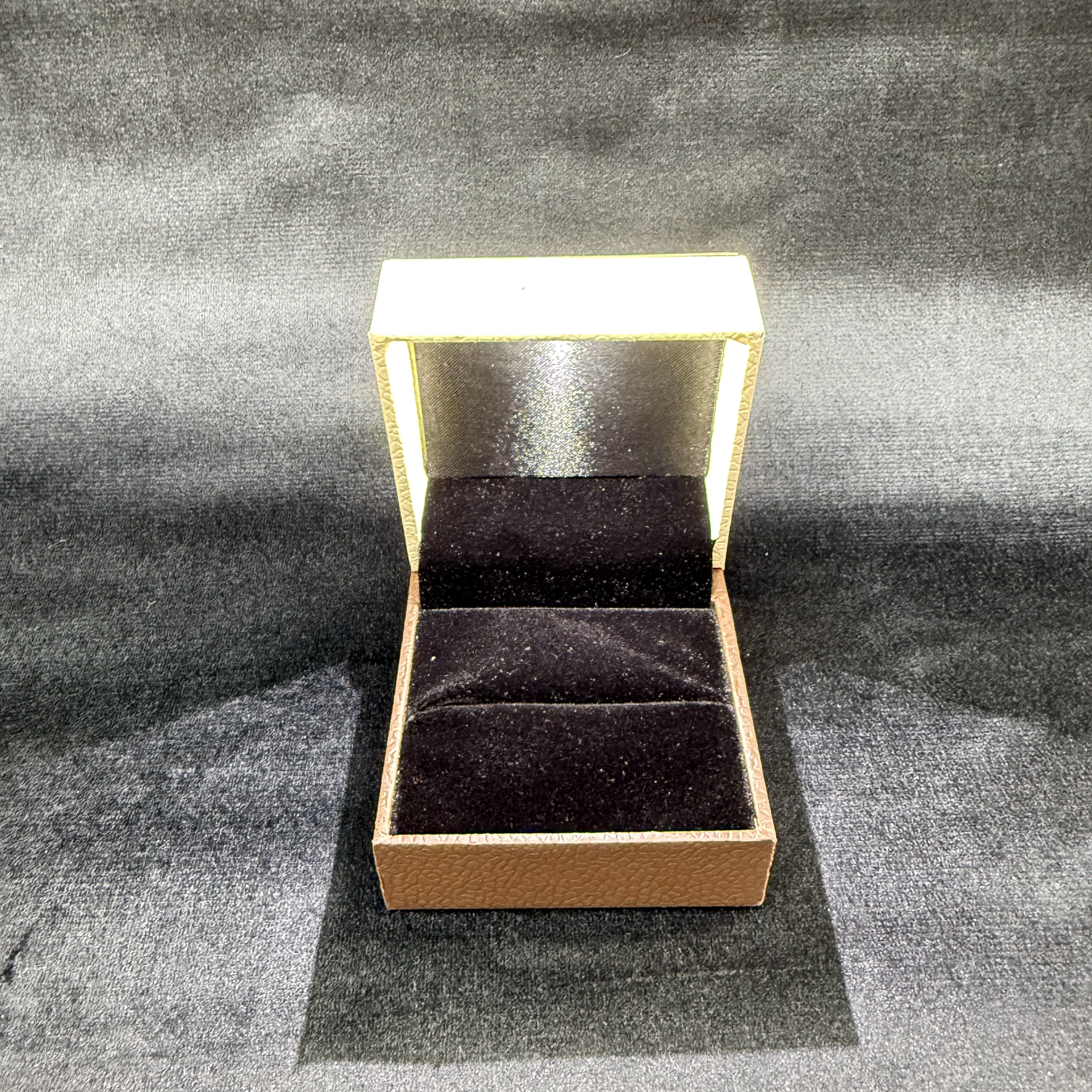 Light Diamond BOX 3x3 Ring
