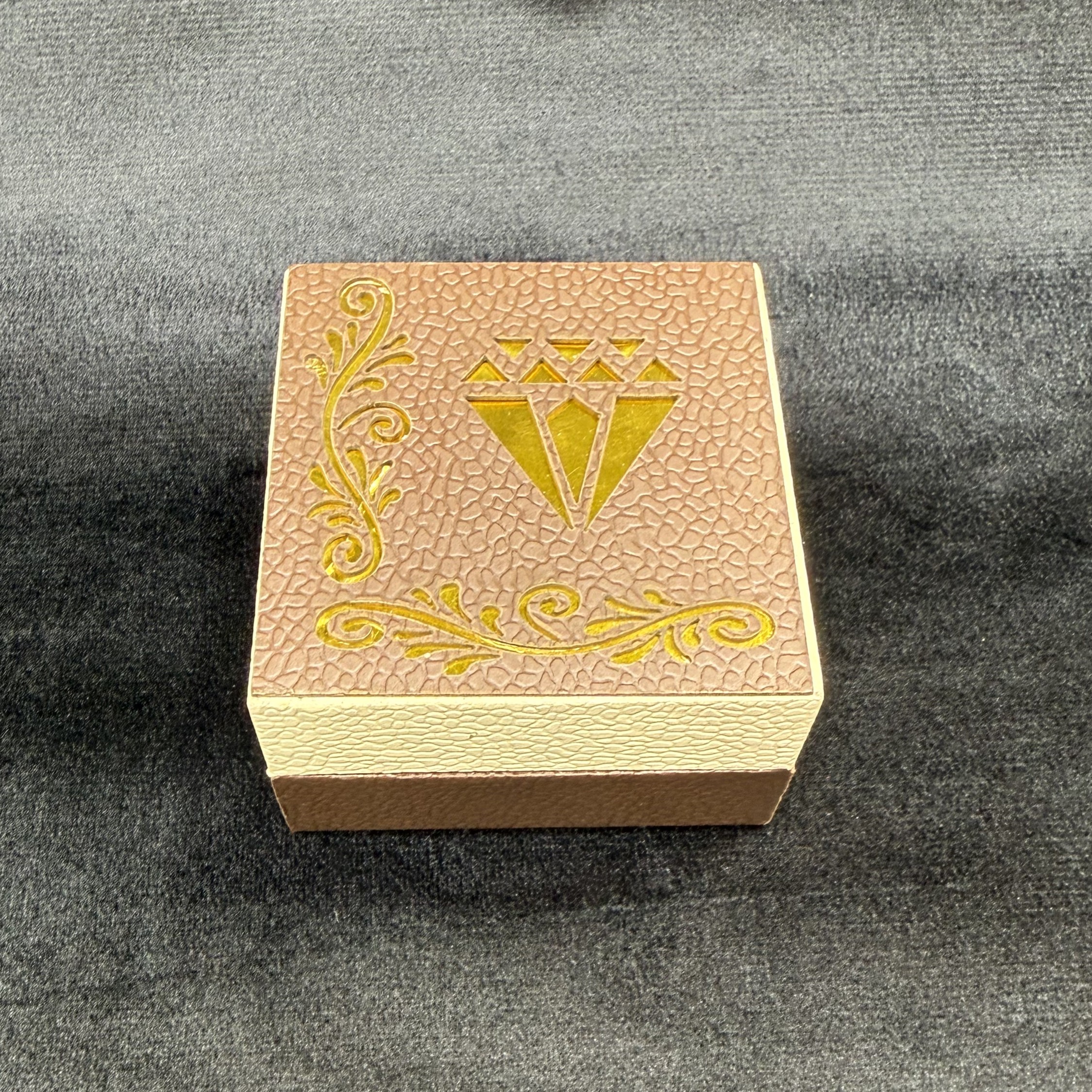 Light Diamond BOX 3x3 Ring