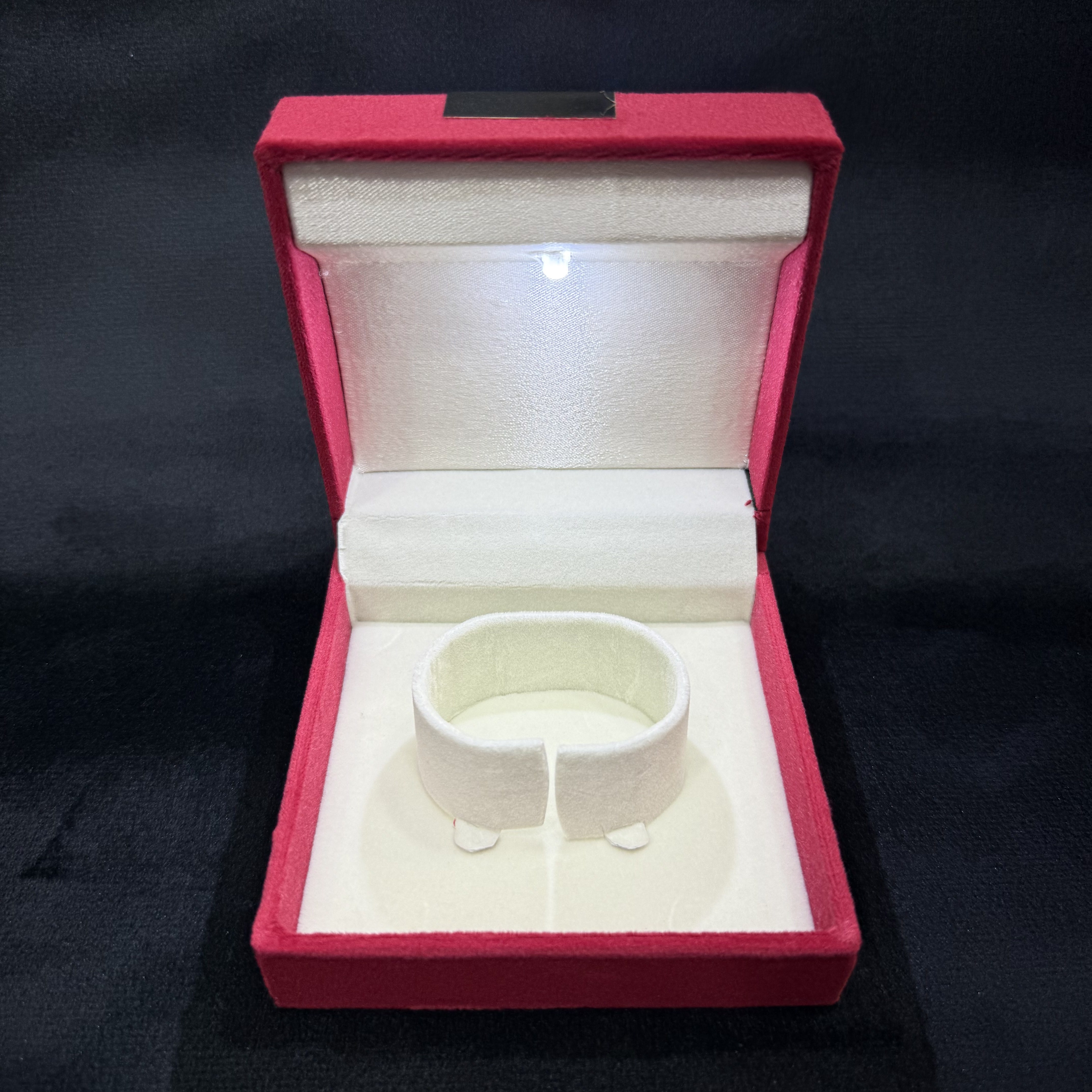 Red Patti Box 4X4 Bangle