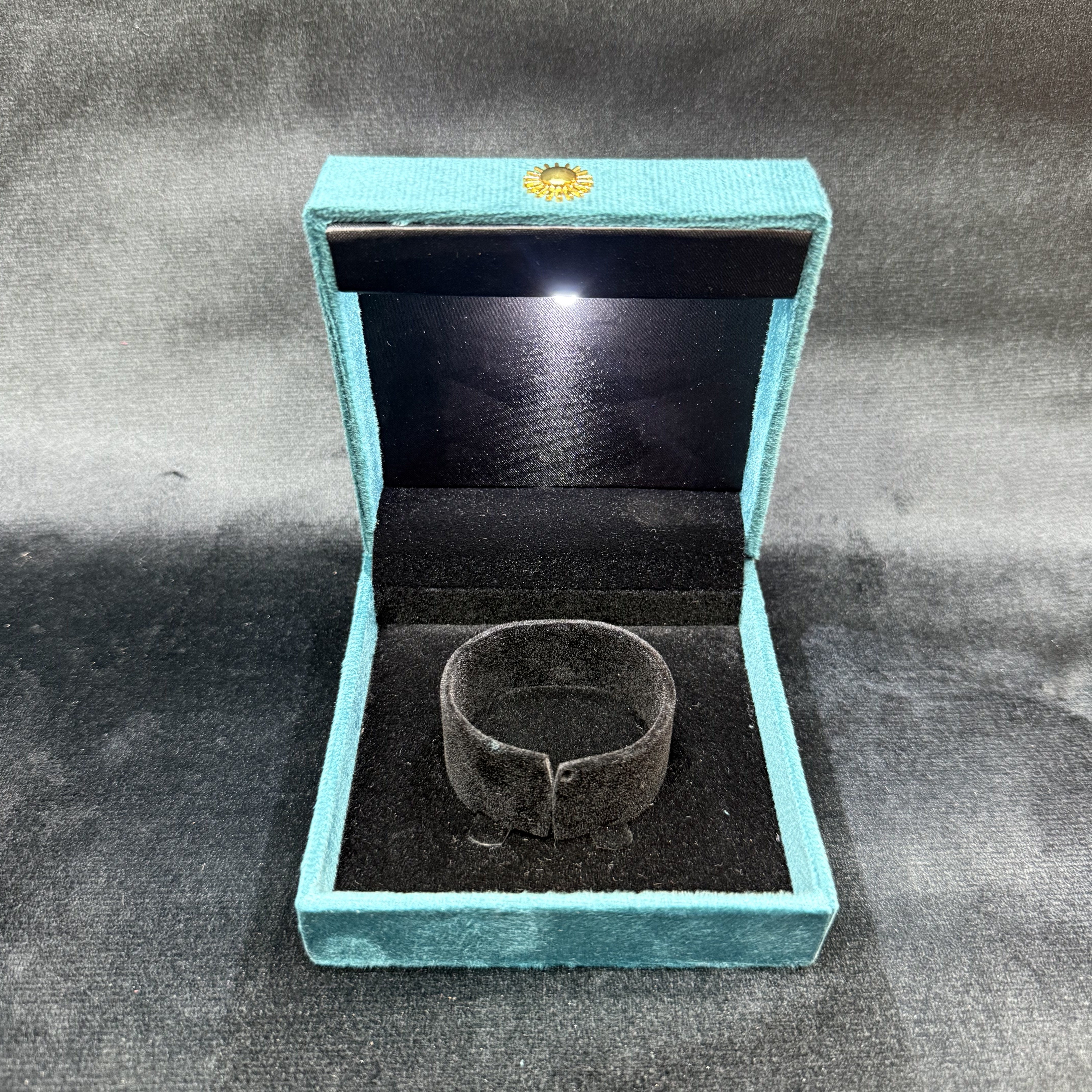 Sweet Light BOX 4x4 Bangle